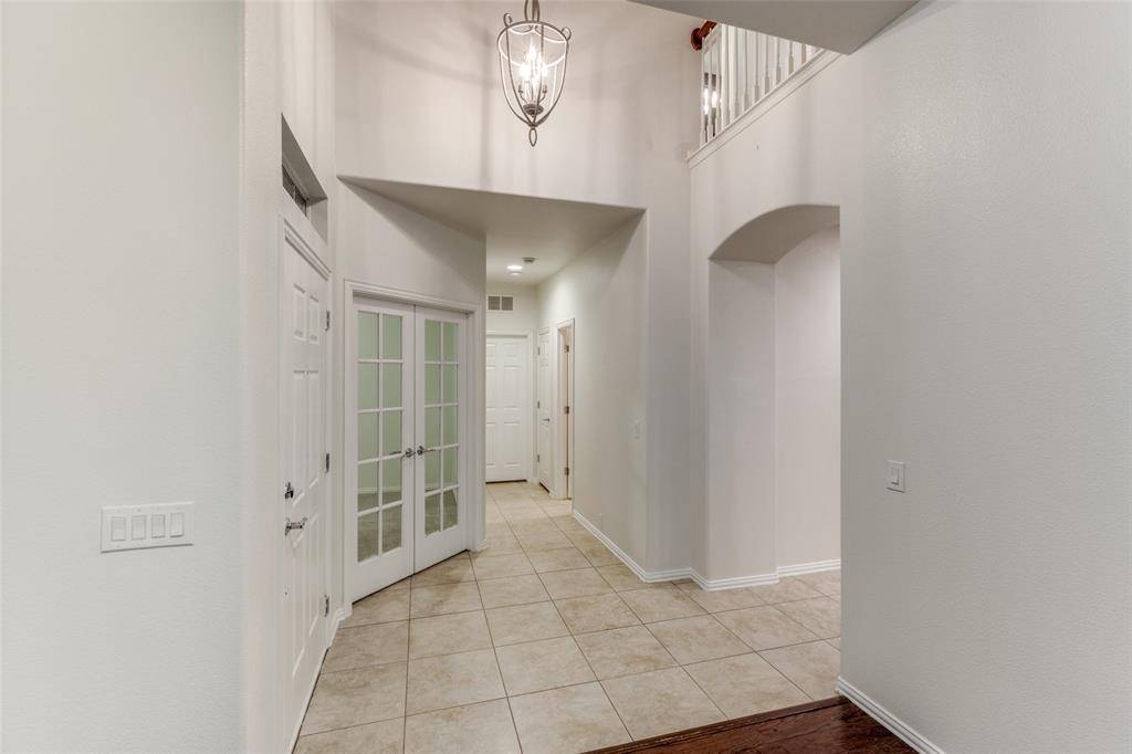 592 Burning Oak Drive, Frisco, TX 75036