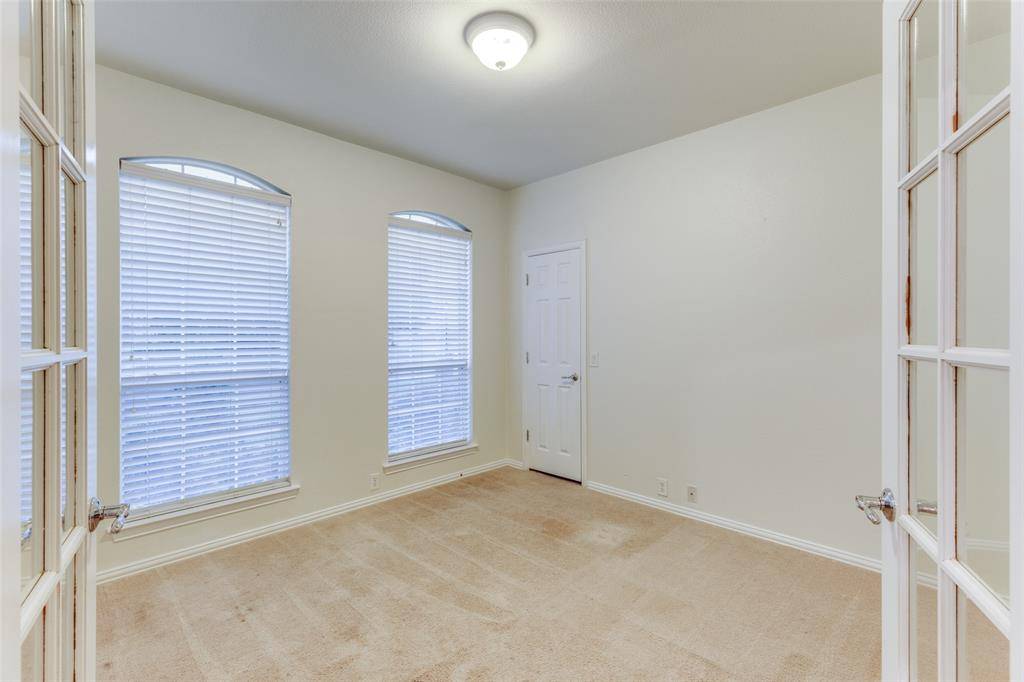 592 Burning Oak Drive, Frisco, TX 75036