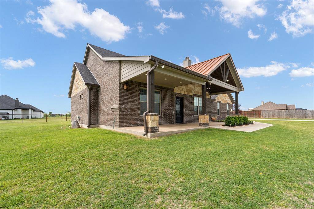 3401 Chinaberry Lane, Joshua, TX 76058