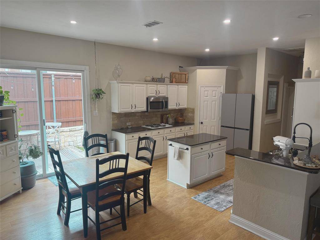 11721 Waterford Lane, Frisco, TX 75035