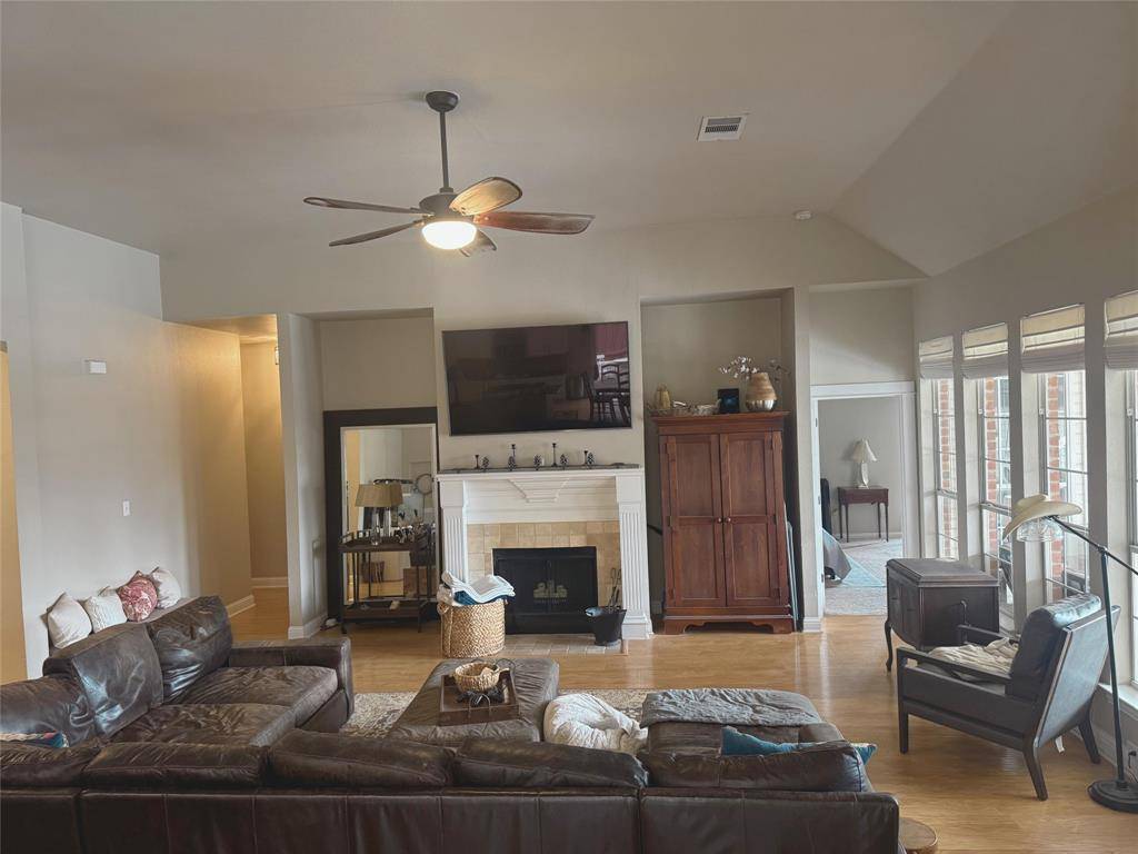 11721 Waterford Lane, Frisco, TX 75035