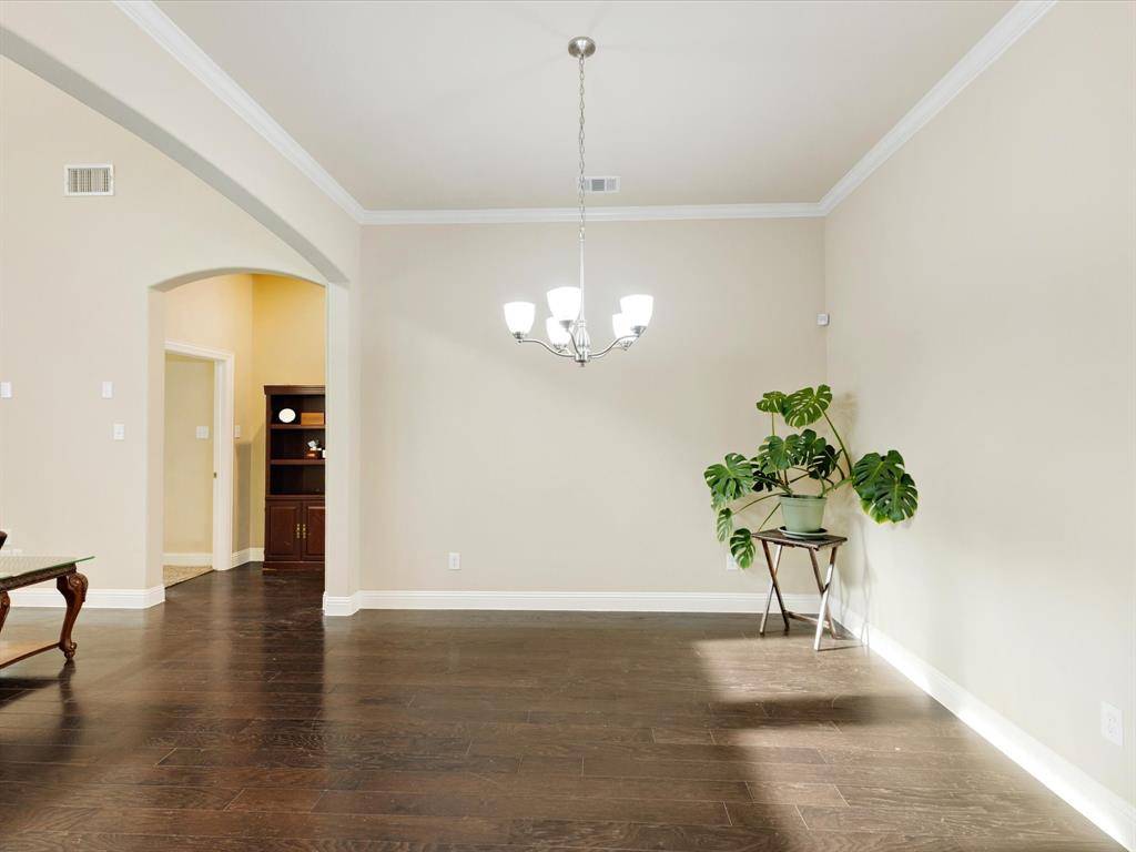 614 Woodridge Drive, Oak Point, TX 75068