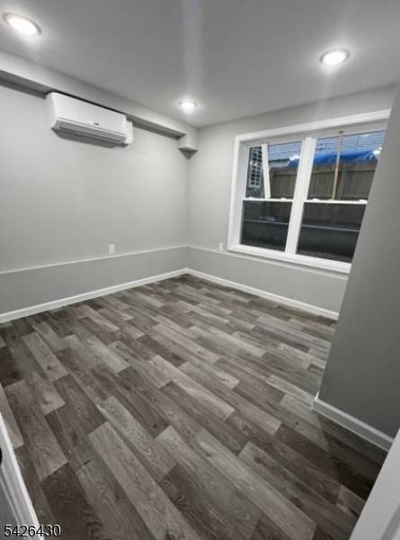 43 Cedar St, Paterson City, NJ 07501