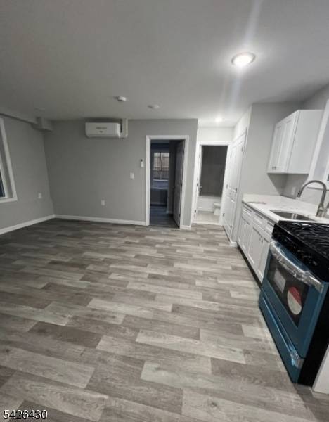 43 Cedar St, Paterson City, NJ 07501