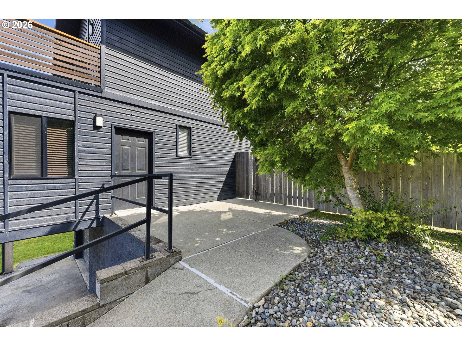2149 HAMILTON ST, North Bend, OR 97459