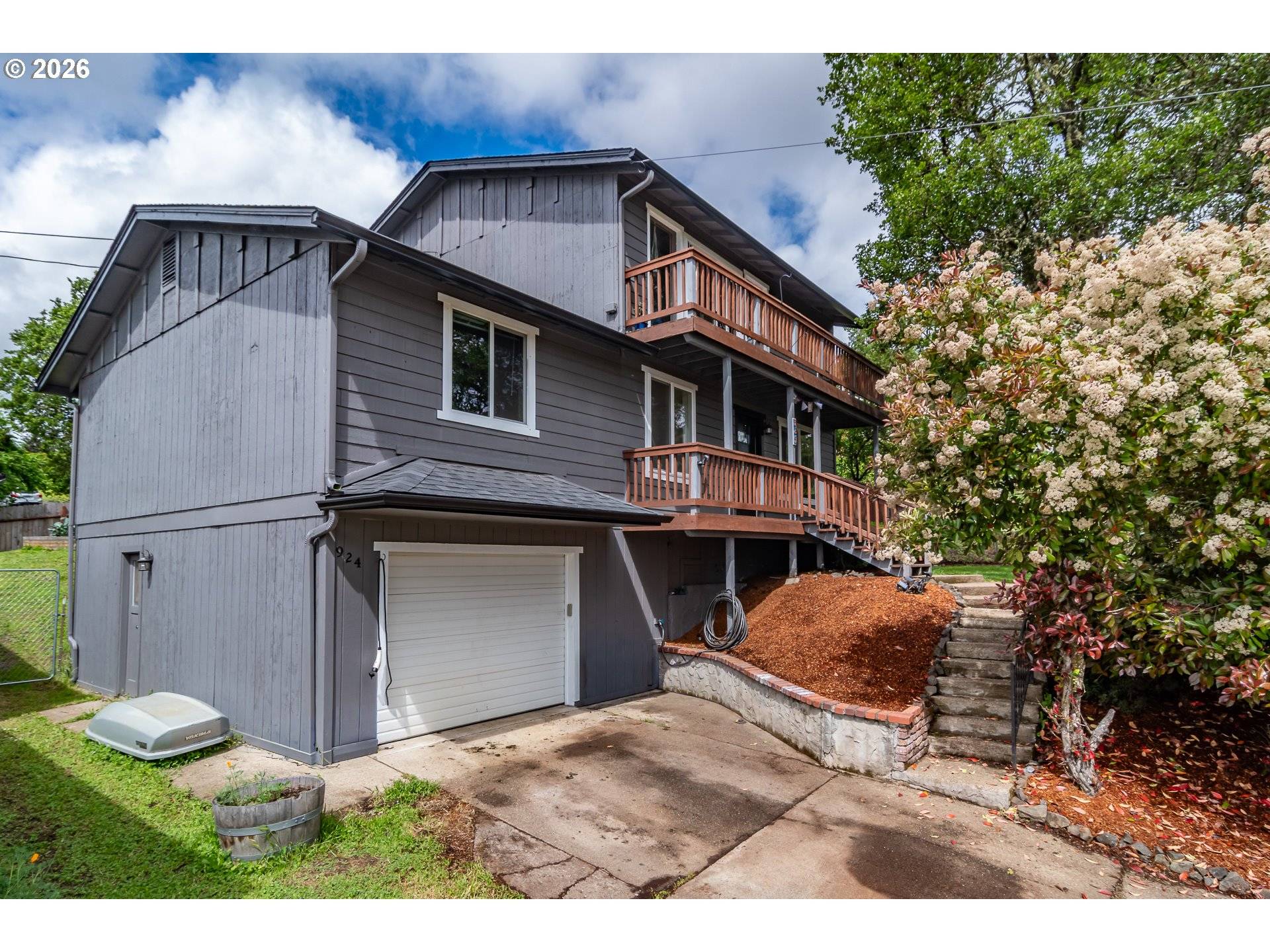 924 NE CENTRAL ST, Roseburg, OR 97470