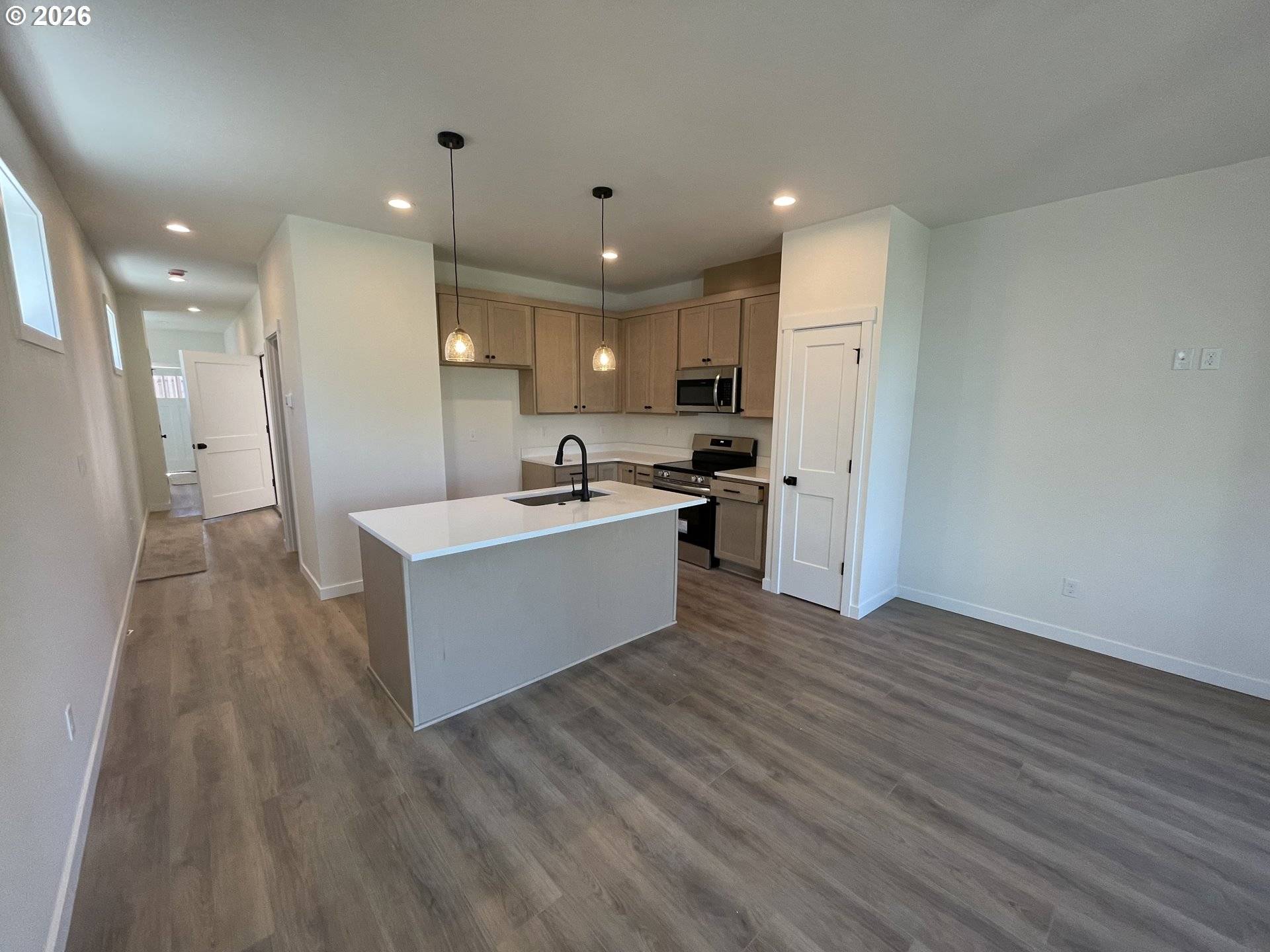 20761 NE Thompson TER, Fairview, OR 97024