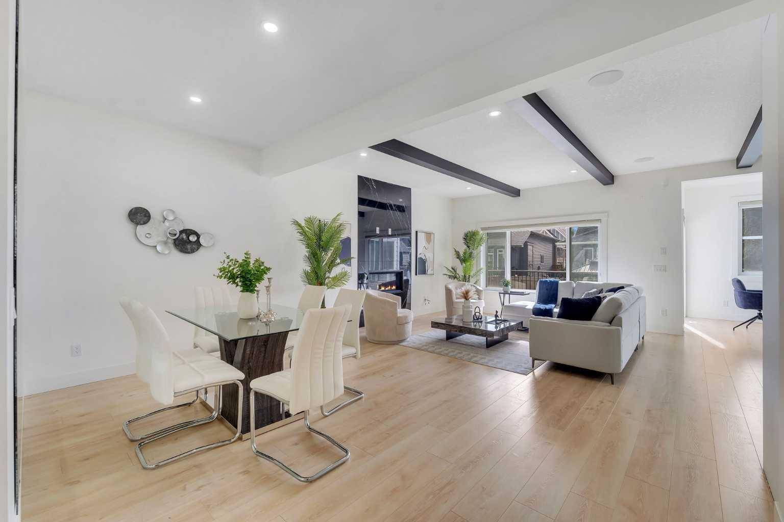 247 Coopers CV SW, Airdrie, AB T4B 4C3