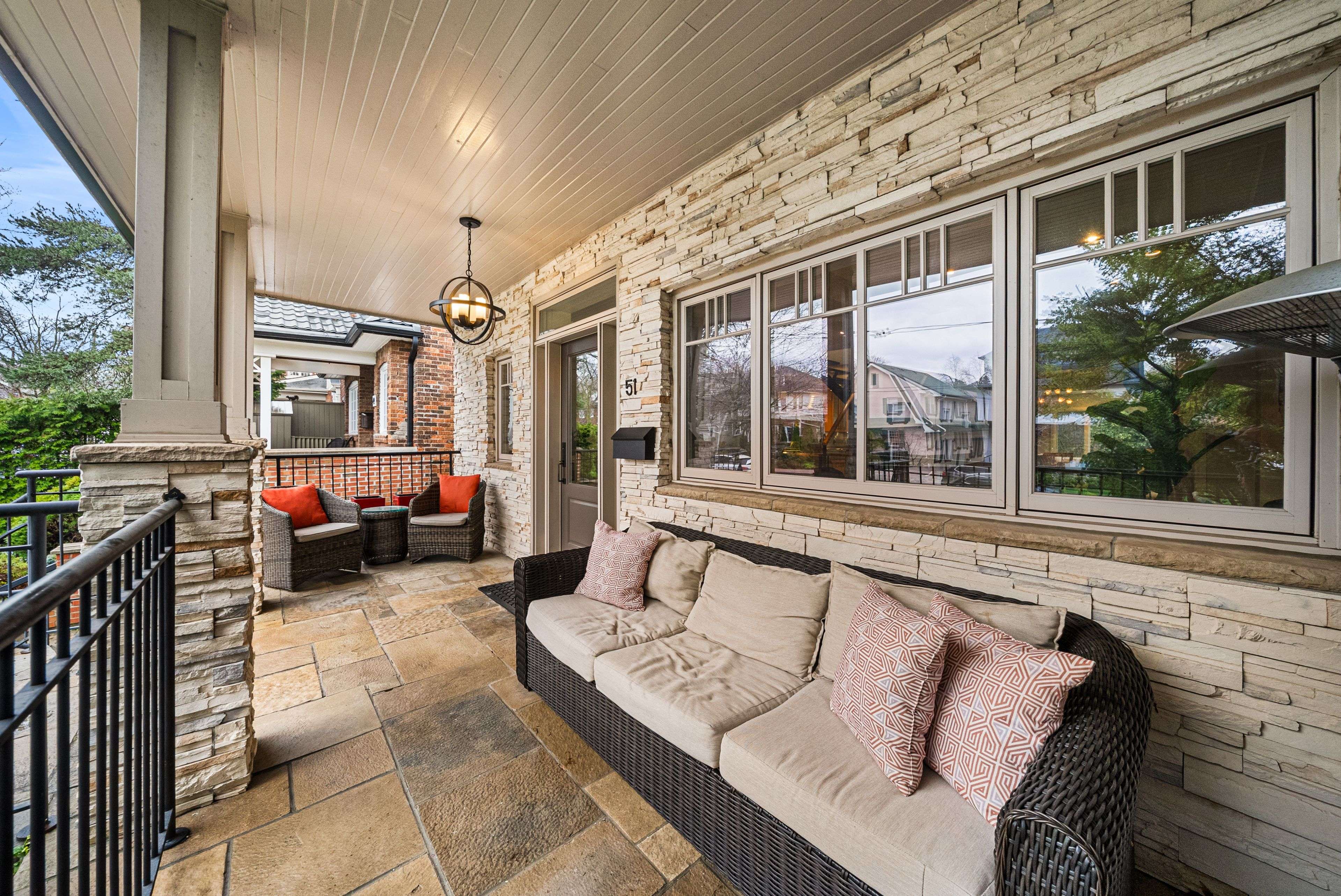 51 Inglewood DR, Toronto C09, ON M4T 1G9