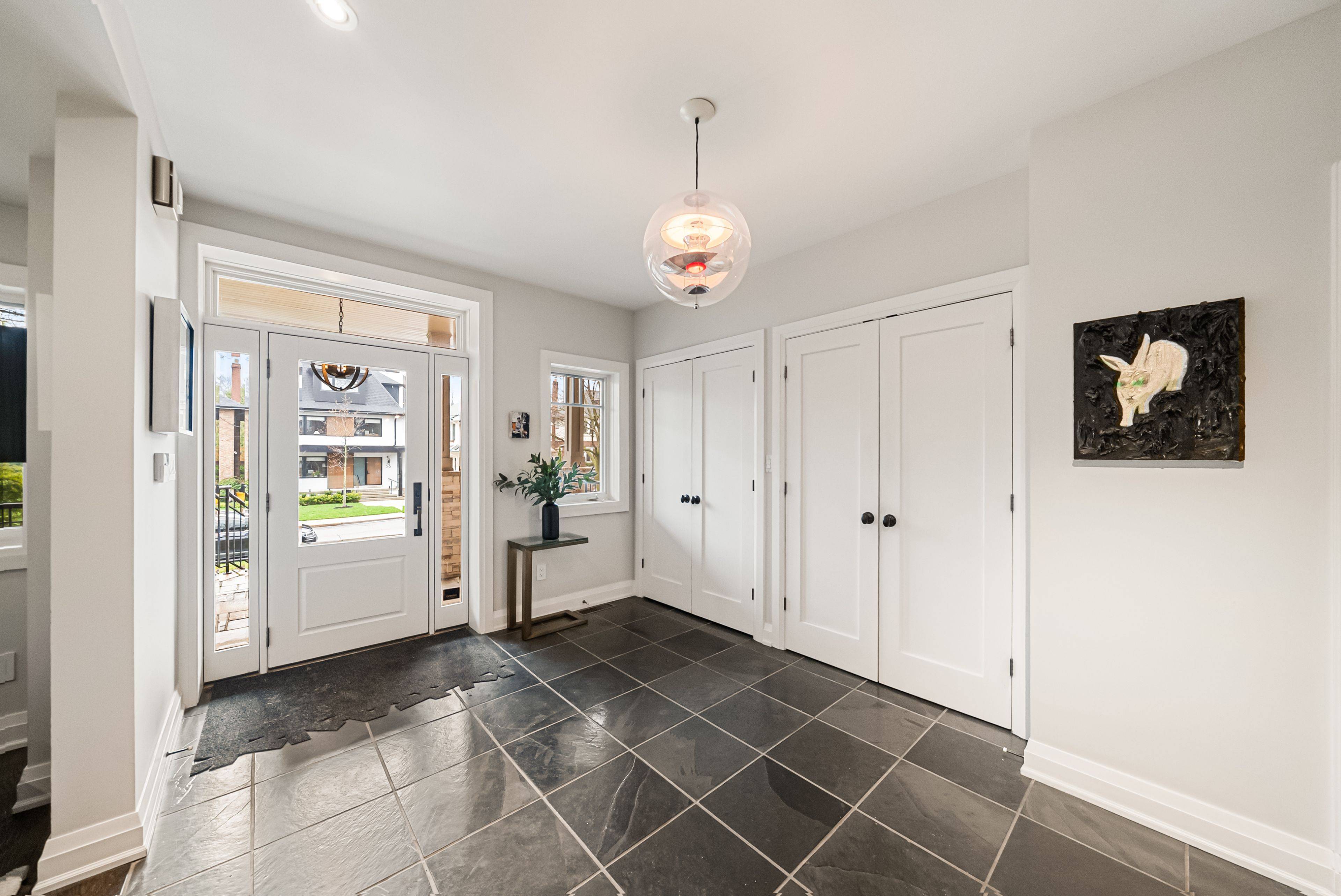 51 Inglewood DR, Toronto C09, ON M4T 1G9