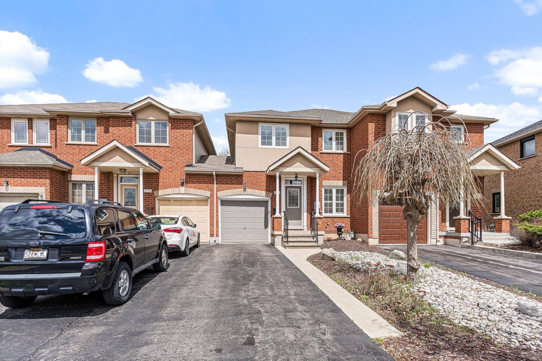 2393 Dalebrook DR, Oakville, ON L6H 6K4