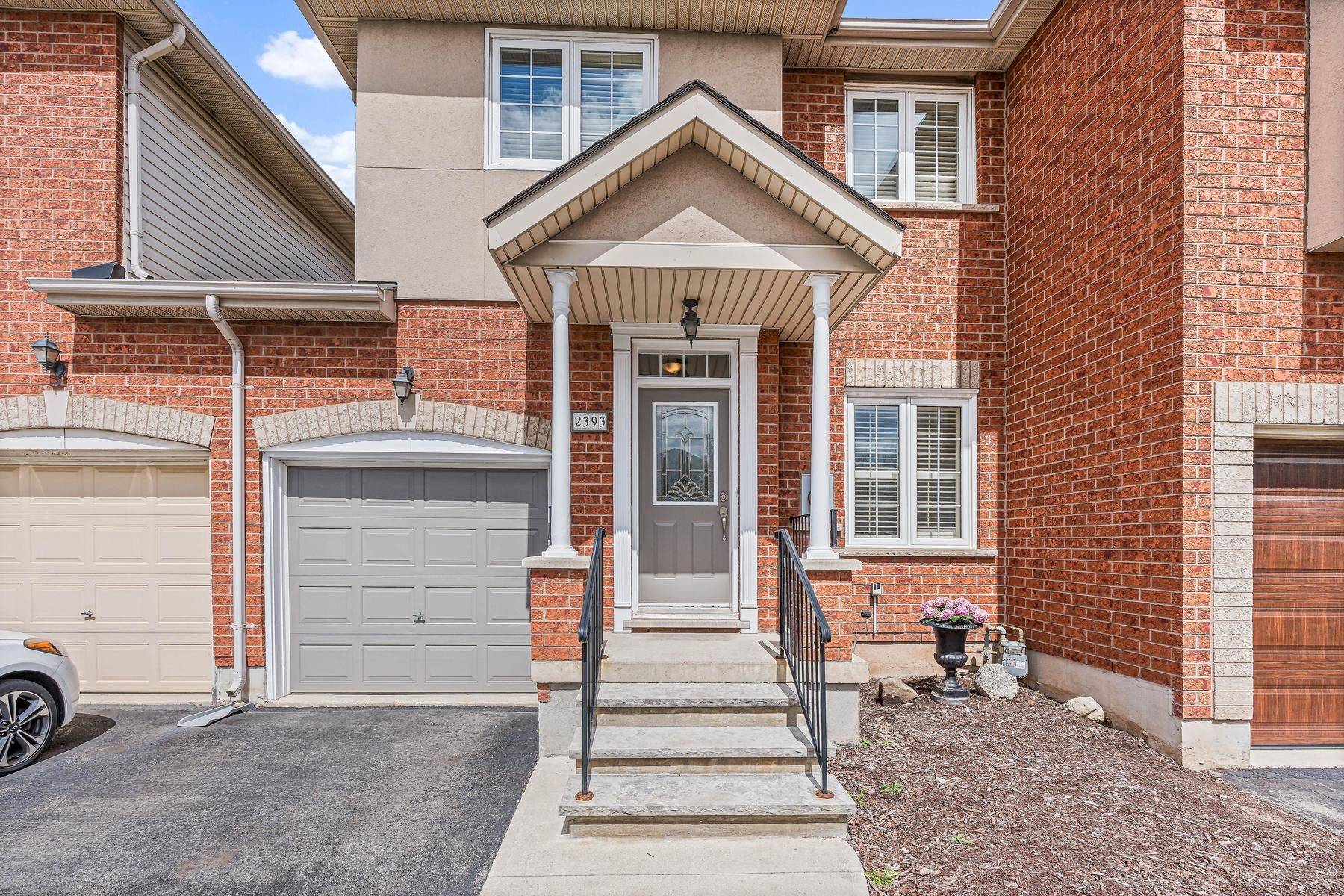 2393 Dalebrook DR, Oakville, ON L6H 6K4