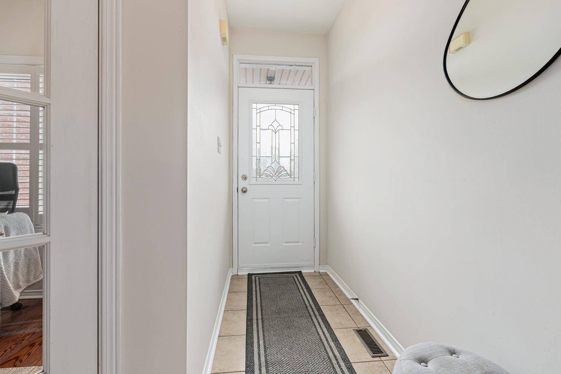 2393 Dalebrook DR, Oakville, ON L6H 6K4