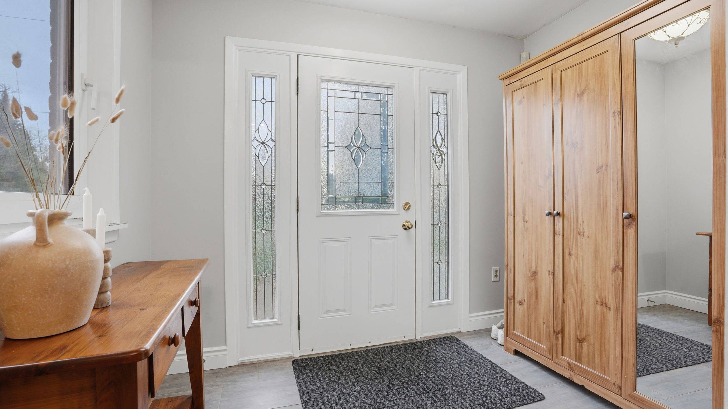 525 Grand BLVD, Oakville, ON L6H 1P4