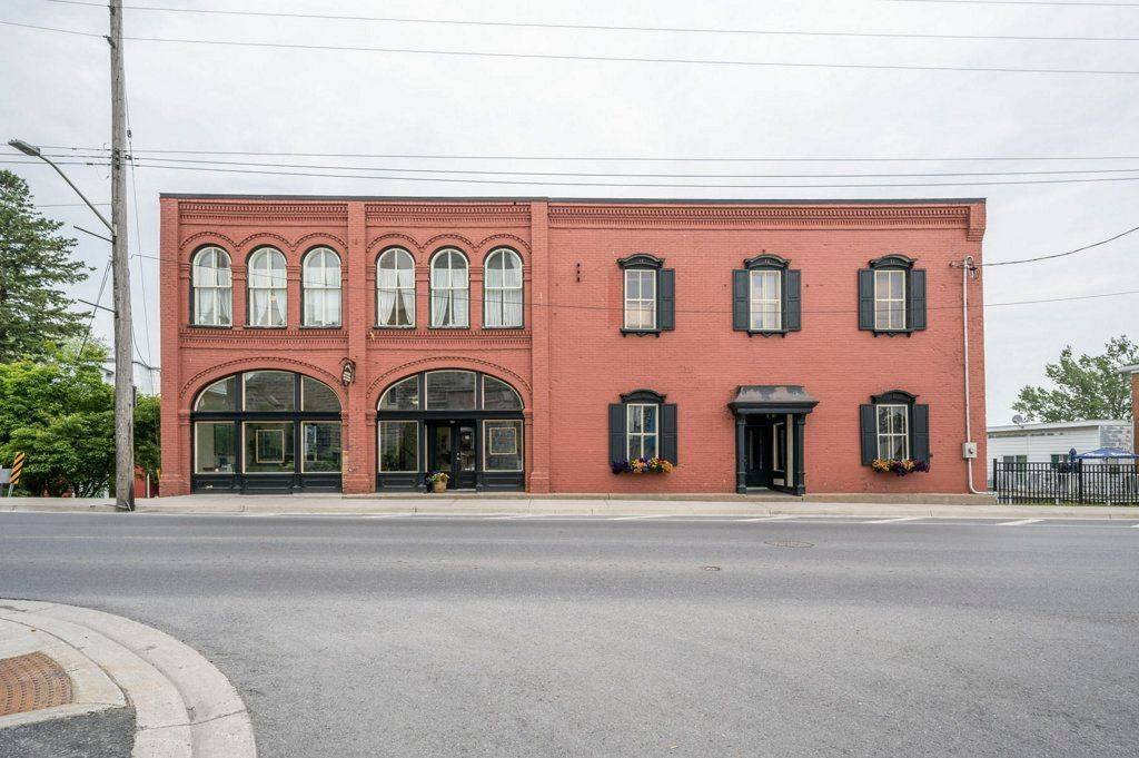 28 High ST, Champlain, ON K0B 1R0