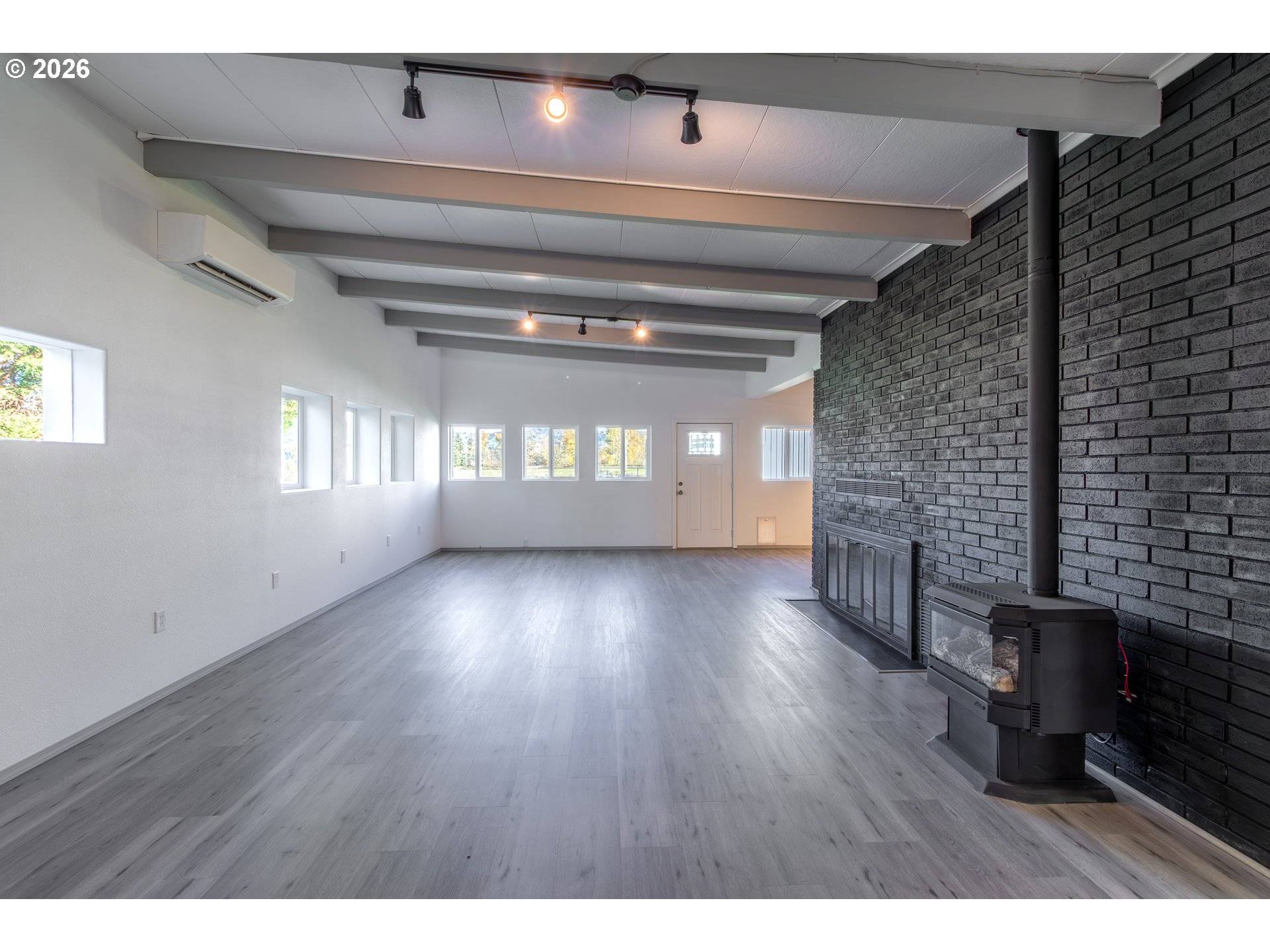 255 SHADY DR, Roseburg, OR 97471