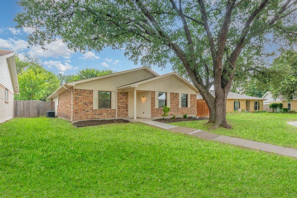 5905 Cedar Lane, Rowlett, TX 75089
