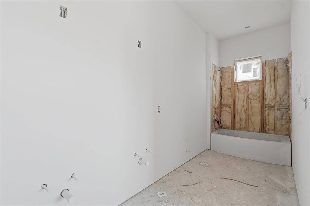 5535 Mesa Circle, Dallas, TX 75235