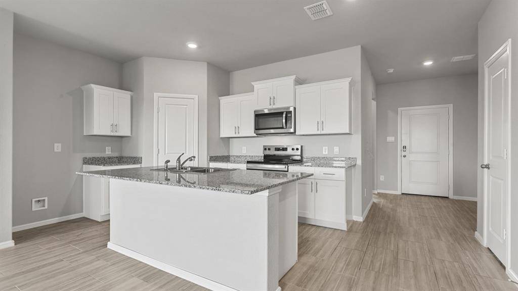 16516 HUDSON PRAIRIE Way, Fort Worth, TX 76247