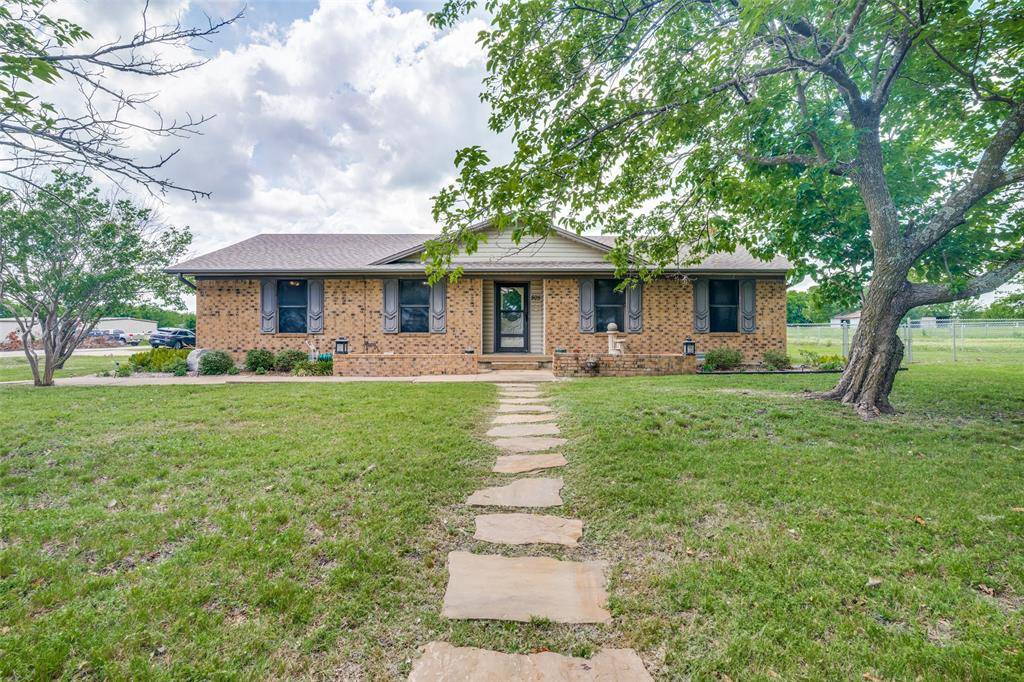 805 Paul Wilson Road, St. Paul, TX 75098