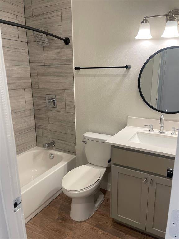 5018 San Jacinto Street #204, Dallas, TX 75206