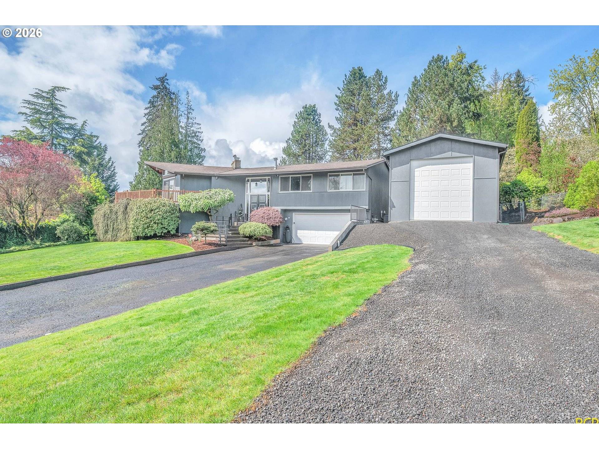 59887 WESTHILL RD, St Helens, OR 97051
