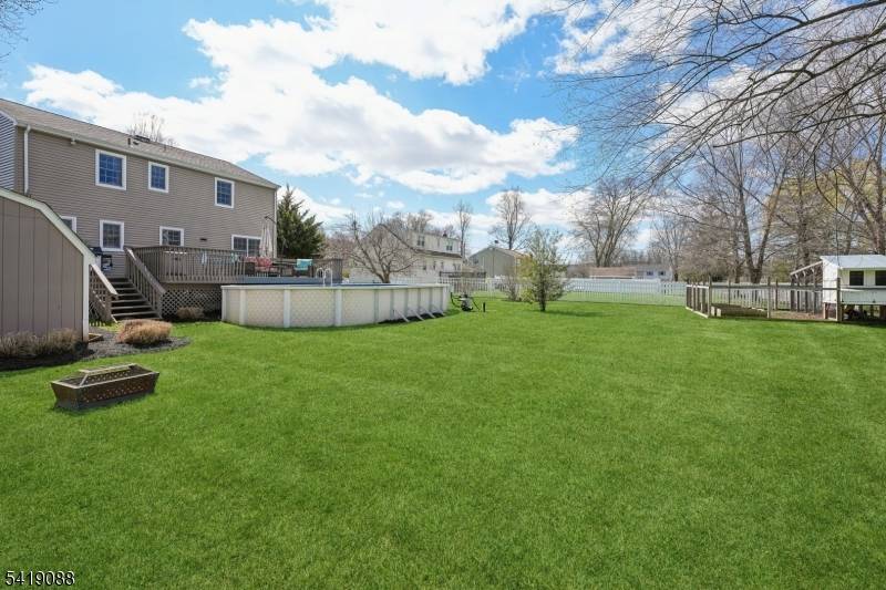 16 Meadow Ln, Mansfield Twp., NJ 07840