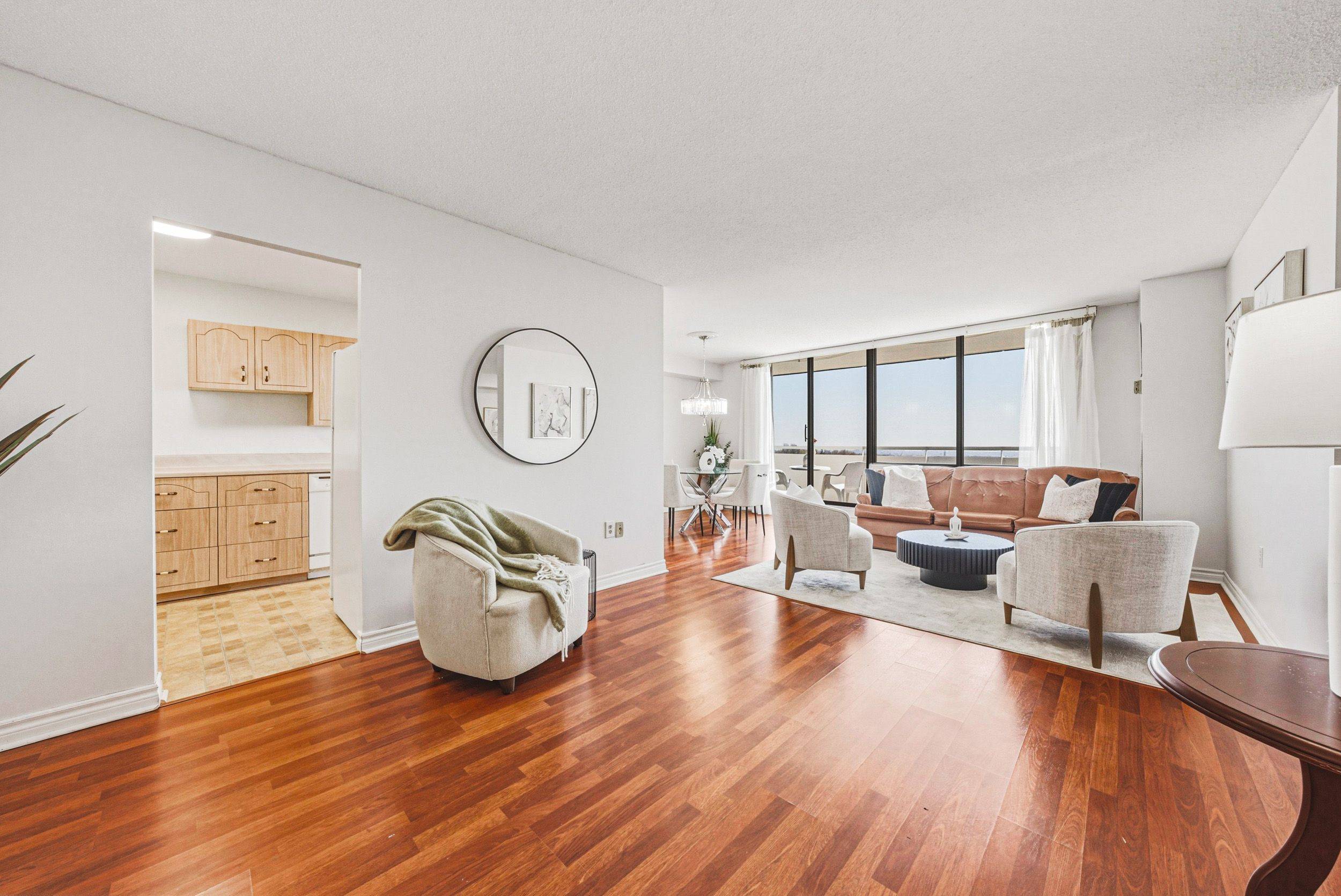 2055 UPPER MIDDLE RD #705, Burlington, ON L7P 3P4