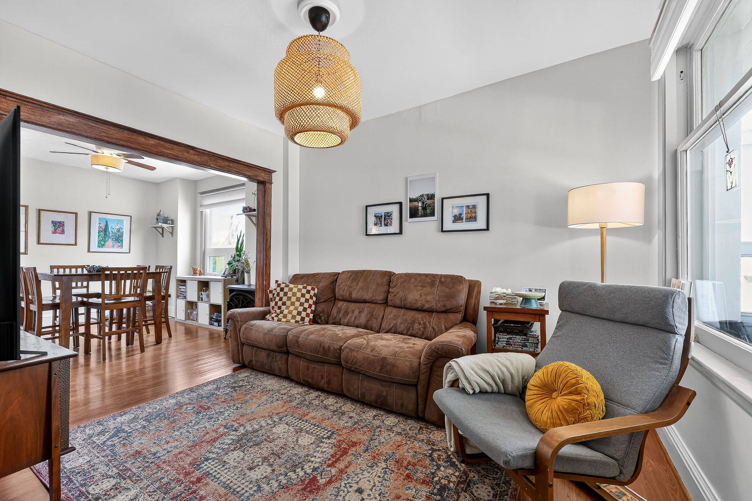 105 Barons AVE N, Hamilton, ON L8H 5A5