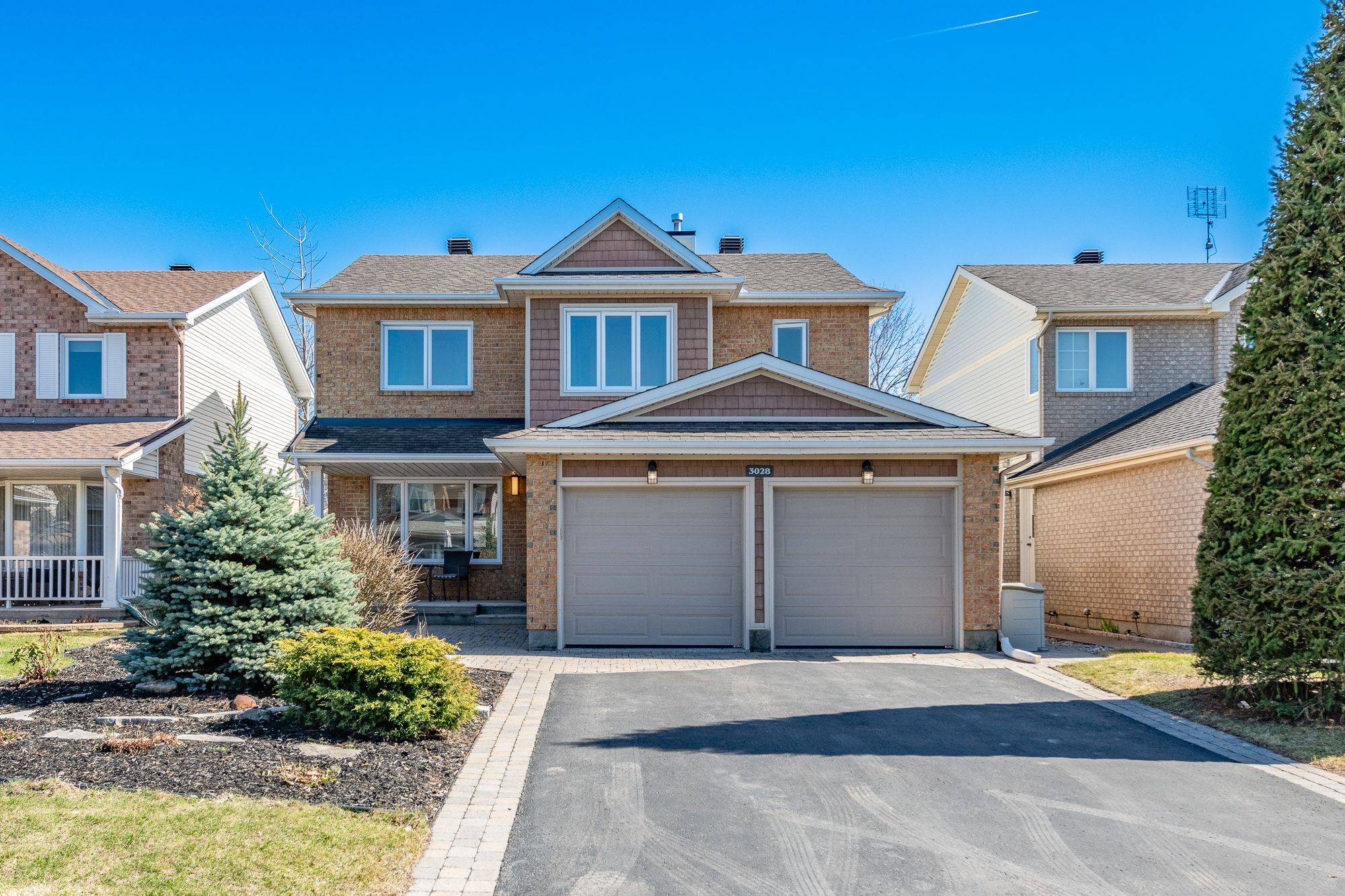 3028 Courtyard CRES, Blossom Park - Airport And Area, ON K1T 3R7