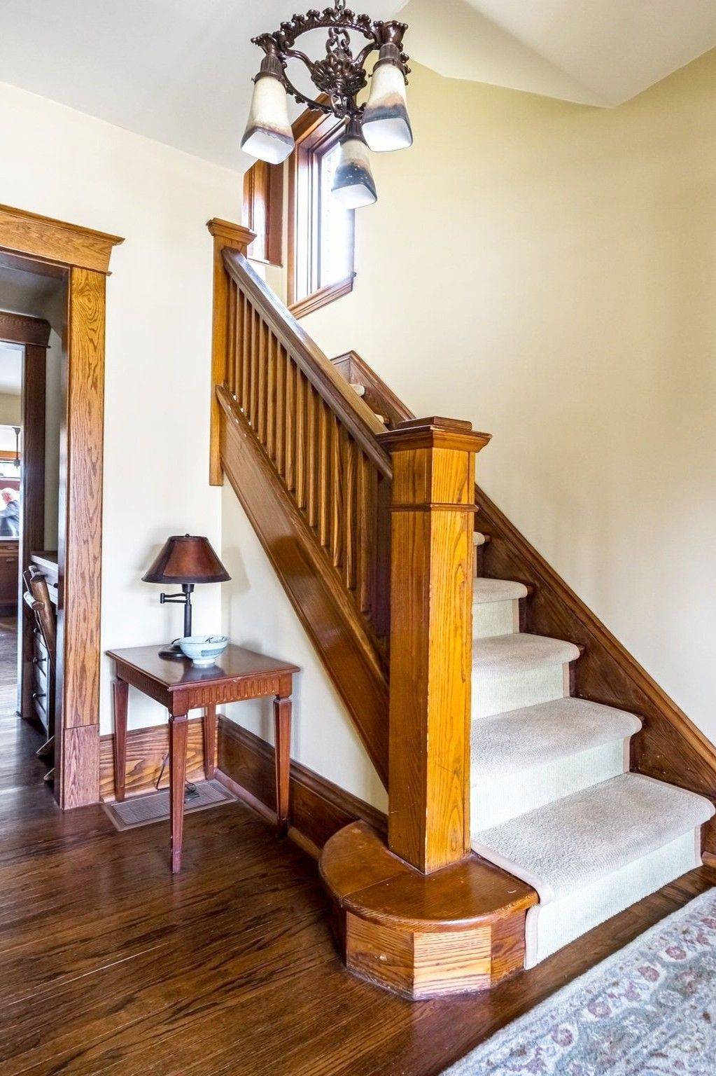 91 Paisley AVE N, Hamilton, ON L8S 4H2