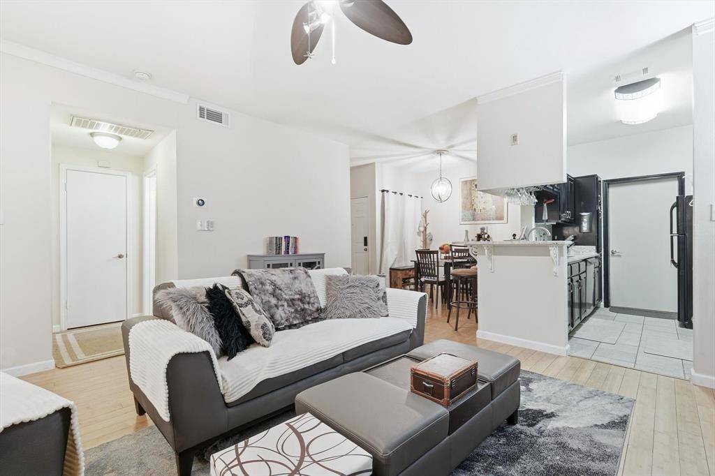 5619 Preston Oaks Road #305, Dallas, TX 75254