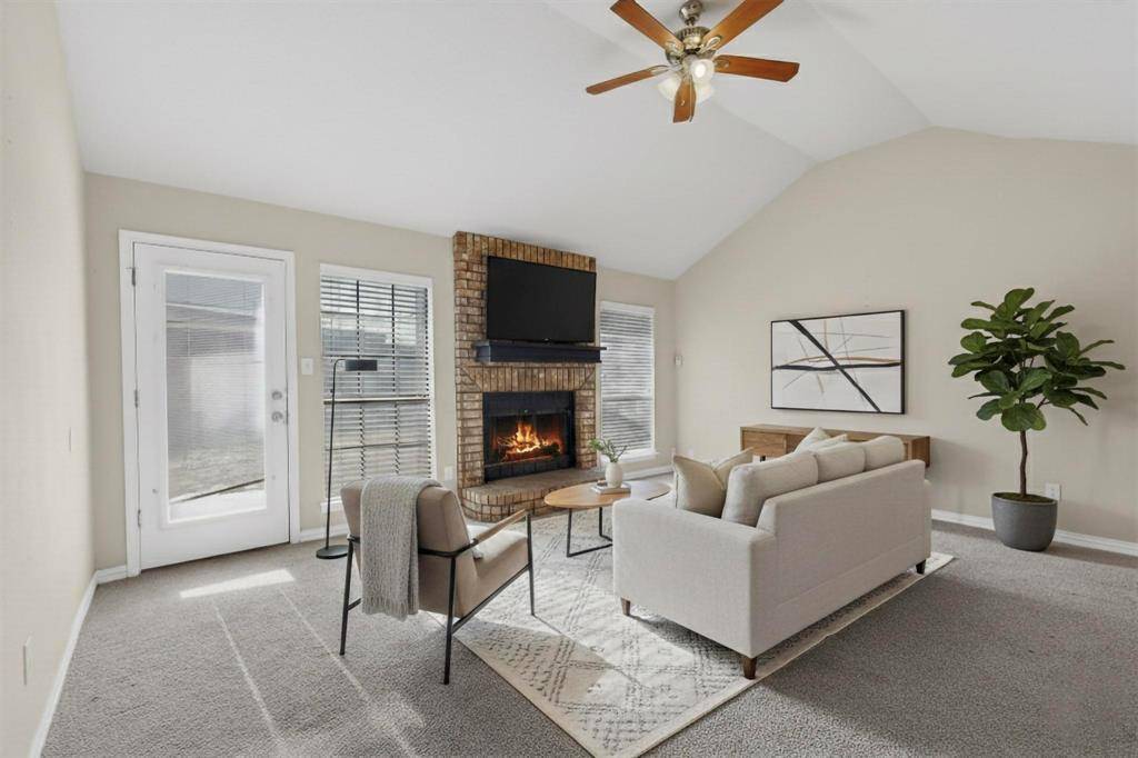 1716 Hastings Drive, Mansfield, TX 76063