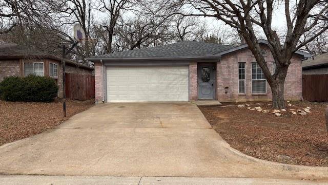 1302 Cardinal Oaks Drive, Mansfield, TX 76063
