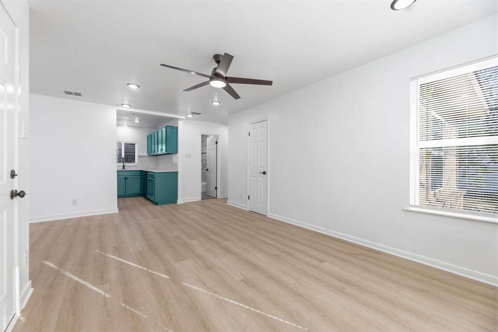 3039 Dahlia Drive, Dallas, TX 75216