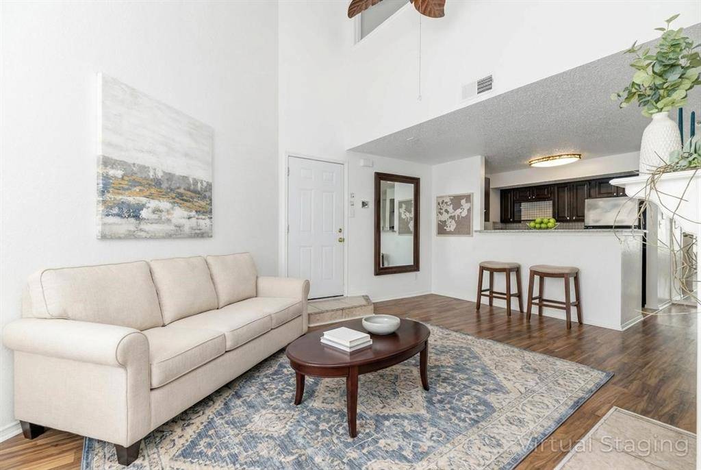 2301 Balsam Drive #M209, Arlington, TX 76006