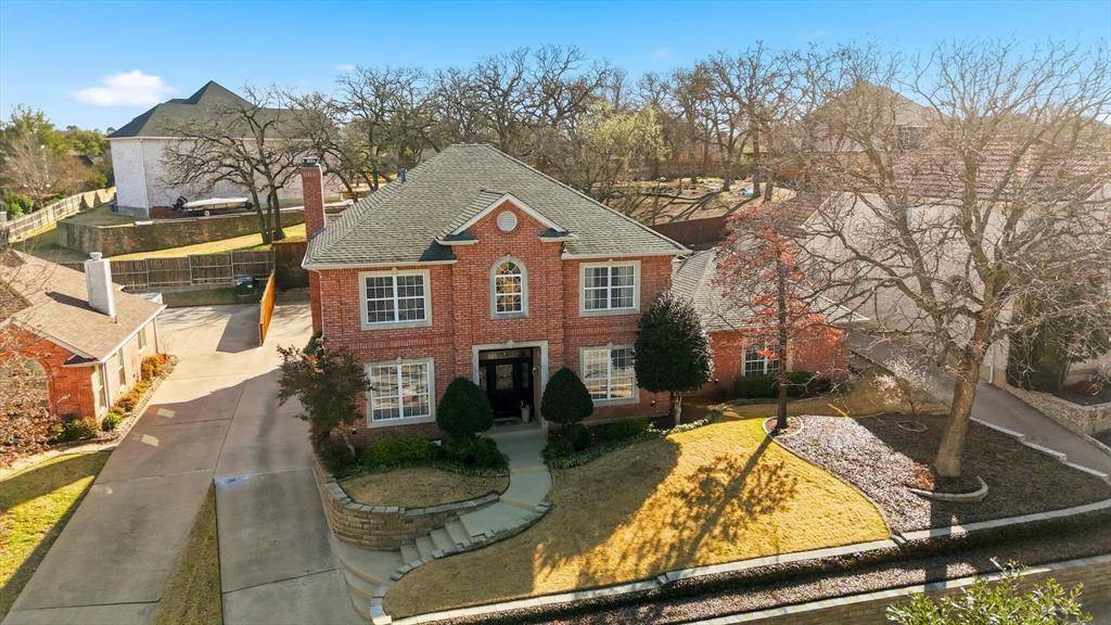801 Bent Tree Drive, Euless, TX 76039