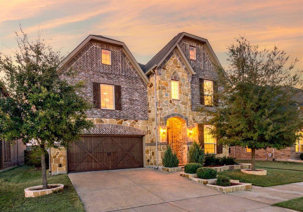 1015 Mountain Laurel Drive, Euless, TX 76039