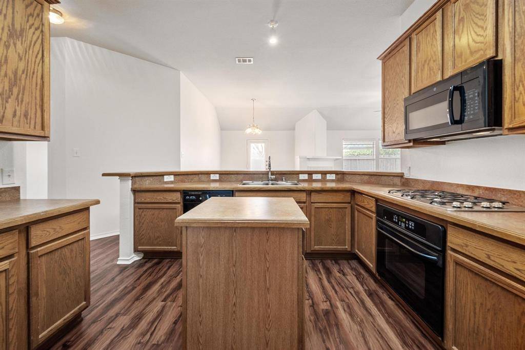 9880 Wyndbrook Drive, Frisco, TX 75035