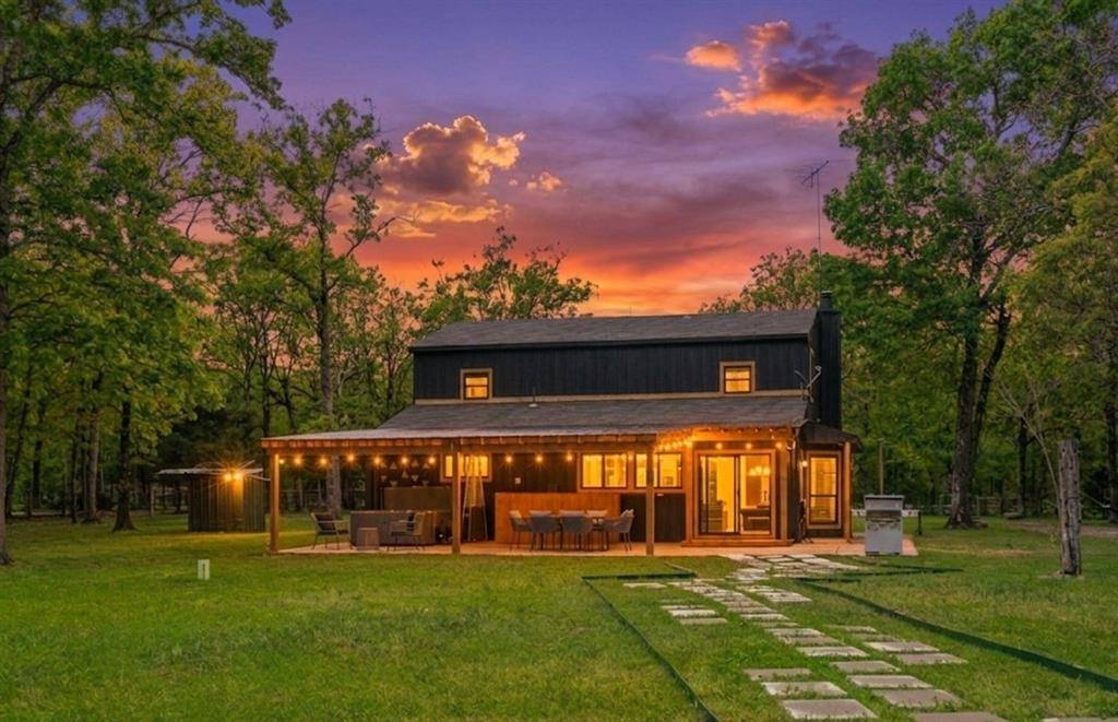 2523 County Road 3303, Greenville, TX 75402