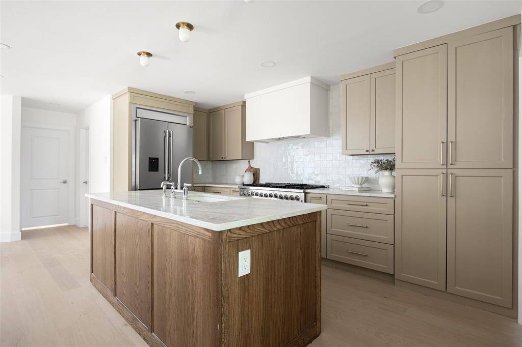 4456 Thunder Road, Dallas, TX 75244