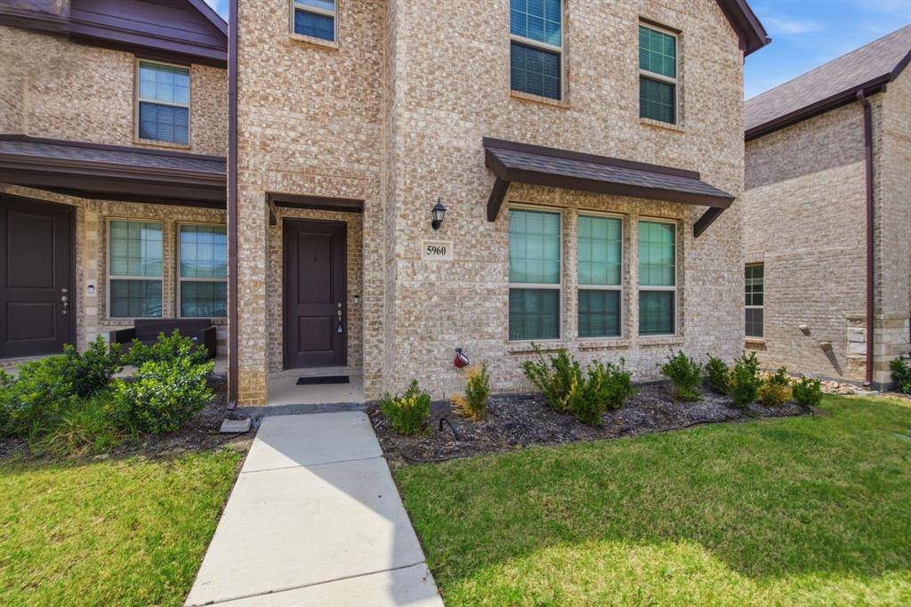 5960 Bursey Road, Watauga, TX 76148