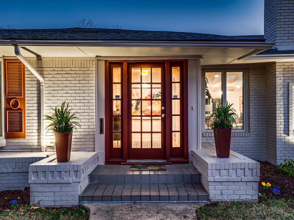 6106 Meadowcrest Drive, Dallas, TX 75230