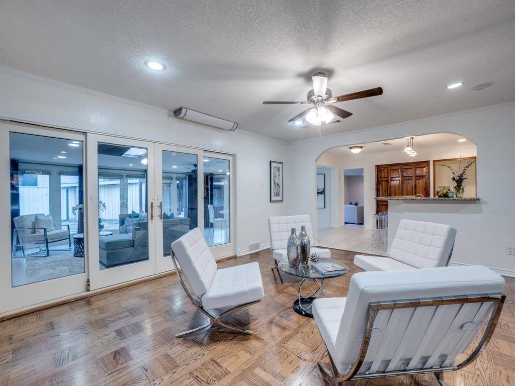 6106 Meadowcrest Drive, Dallas, TX 75230