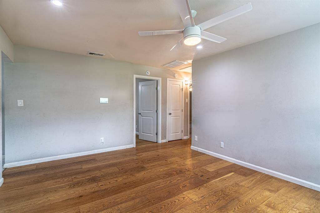 4447 Moler Street, Dallas, TX 75211