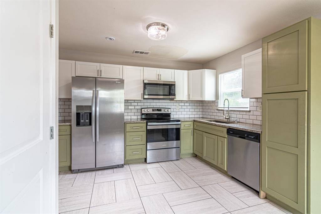 4447 Moler Street, Dallas, TX 75211