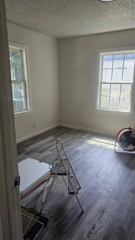 7956 Hull Avenue, Dallas, TX 75216