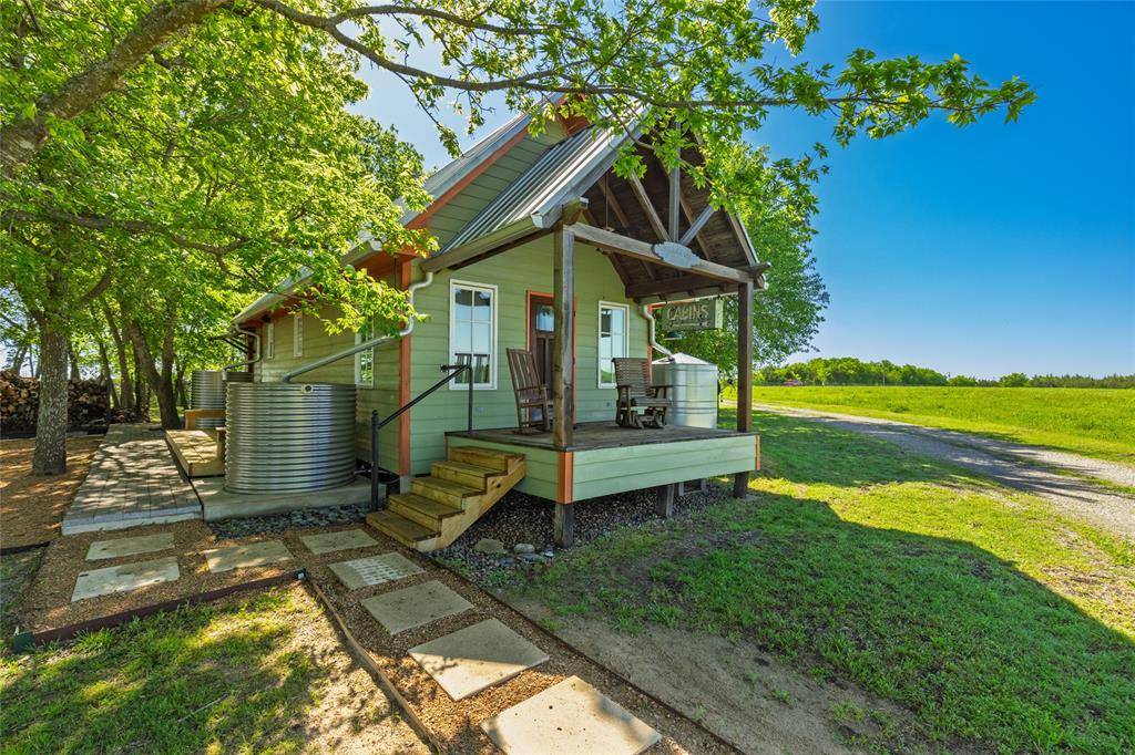 2729 County Road 3732, Wolfe City, TX 75496