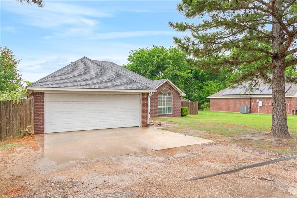 560 Washington Street, Van, TX 75790