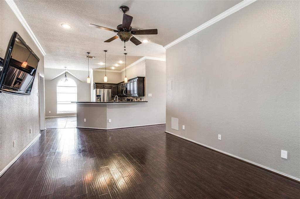 1214 Sandhurst Court, Grapevine, TX 76051